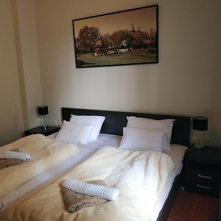 Guest House Vila Lujza Palic Room photo