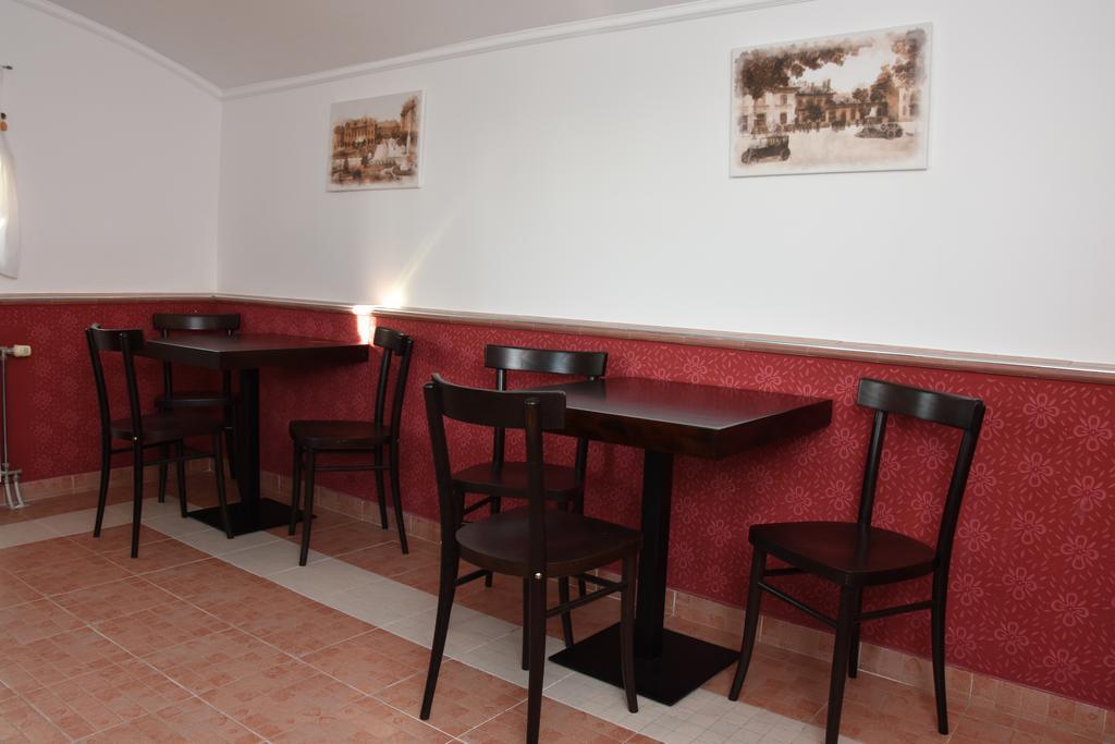 Guest House Vila Lujza Palic Exterior photo