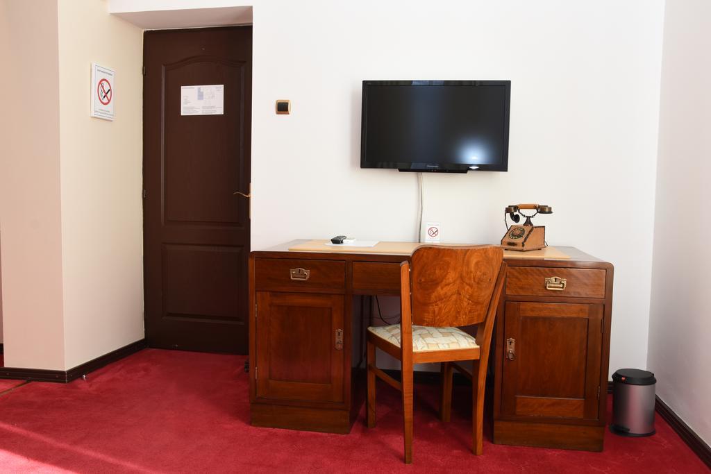 Guest House Vila Lujza Palic Exterior photo